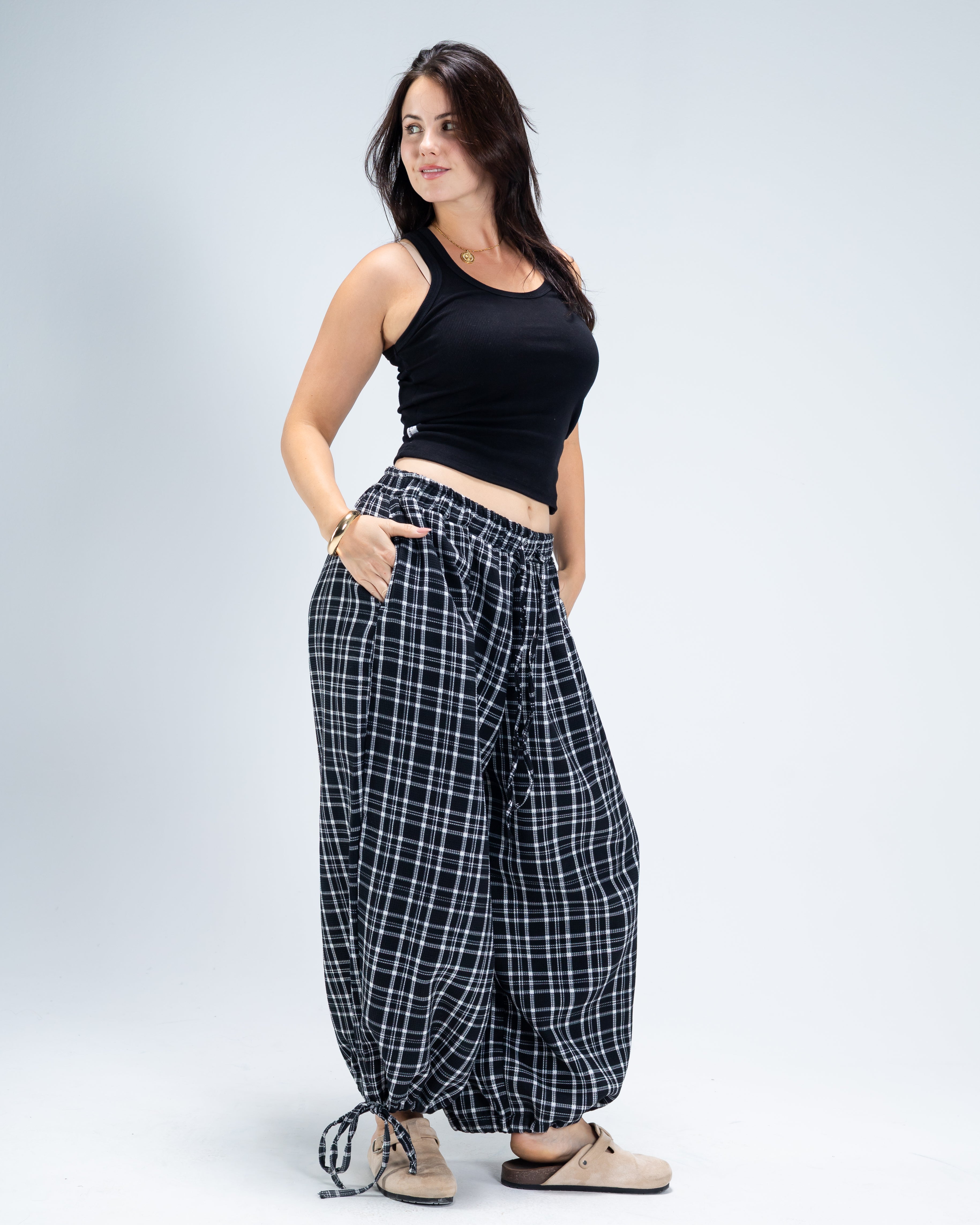 The black breeze pants