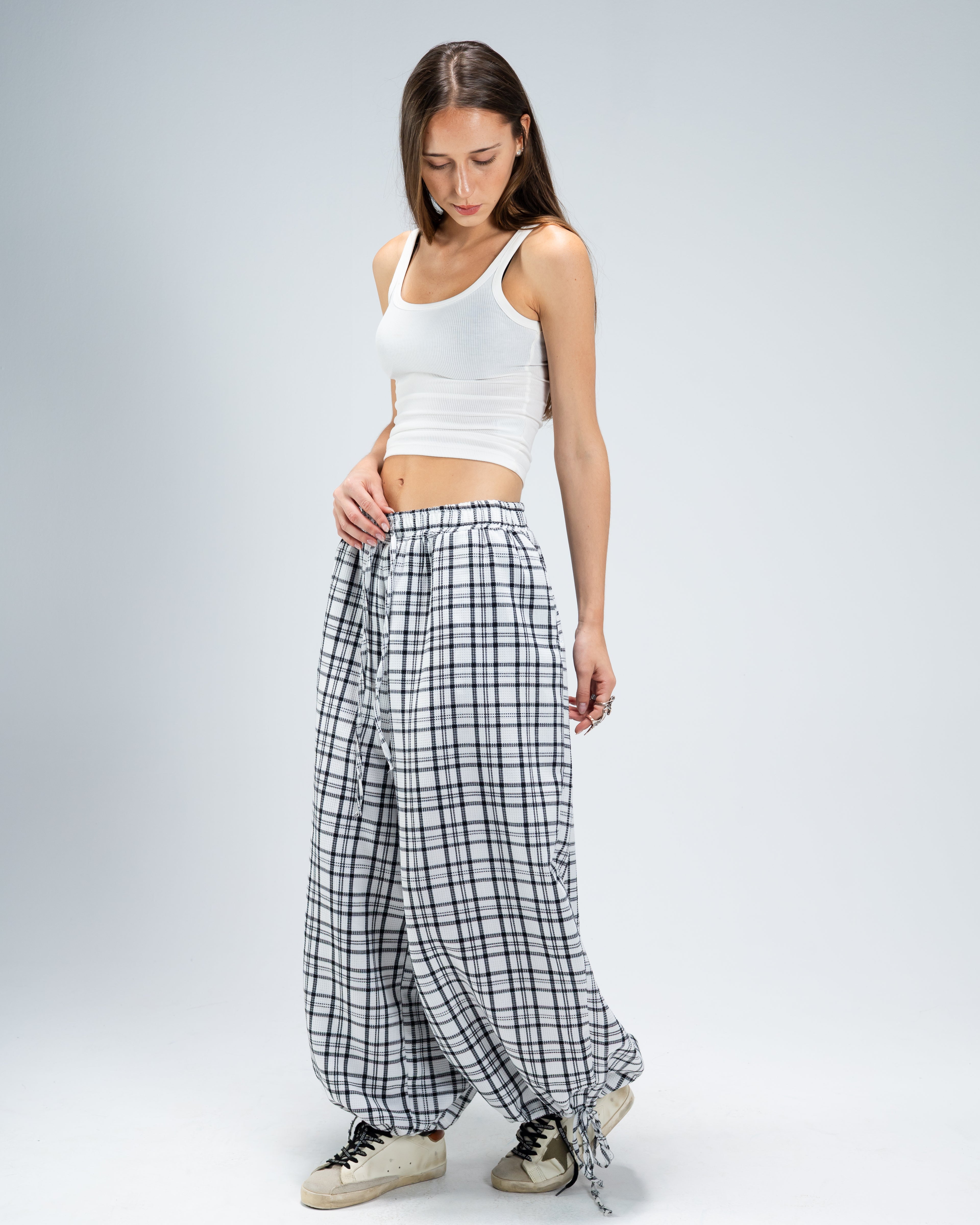 The white breeze pants
