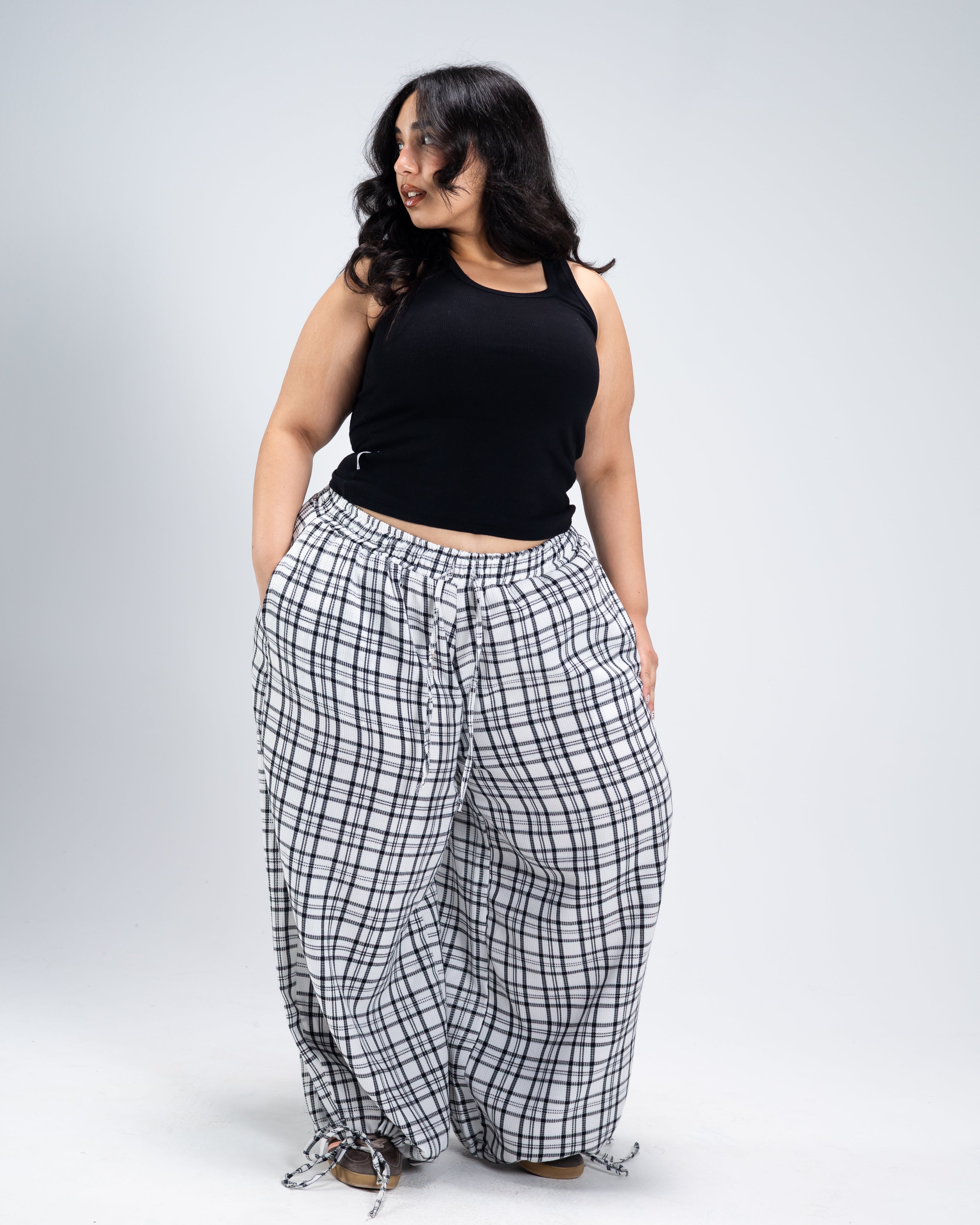 The white breeze pants