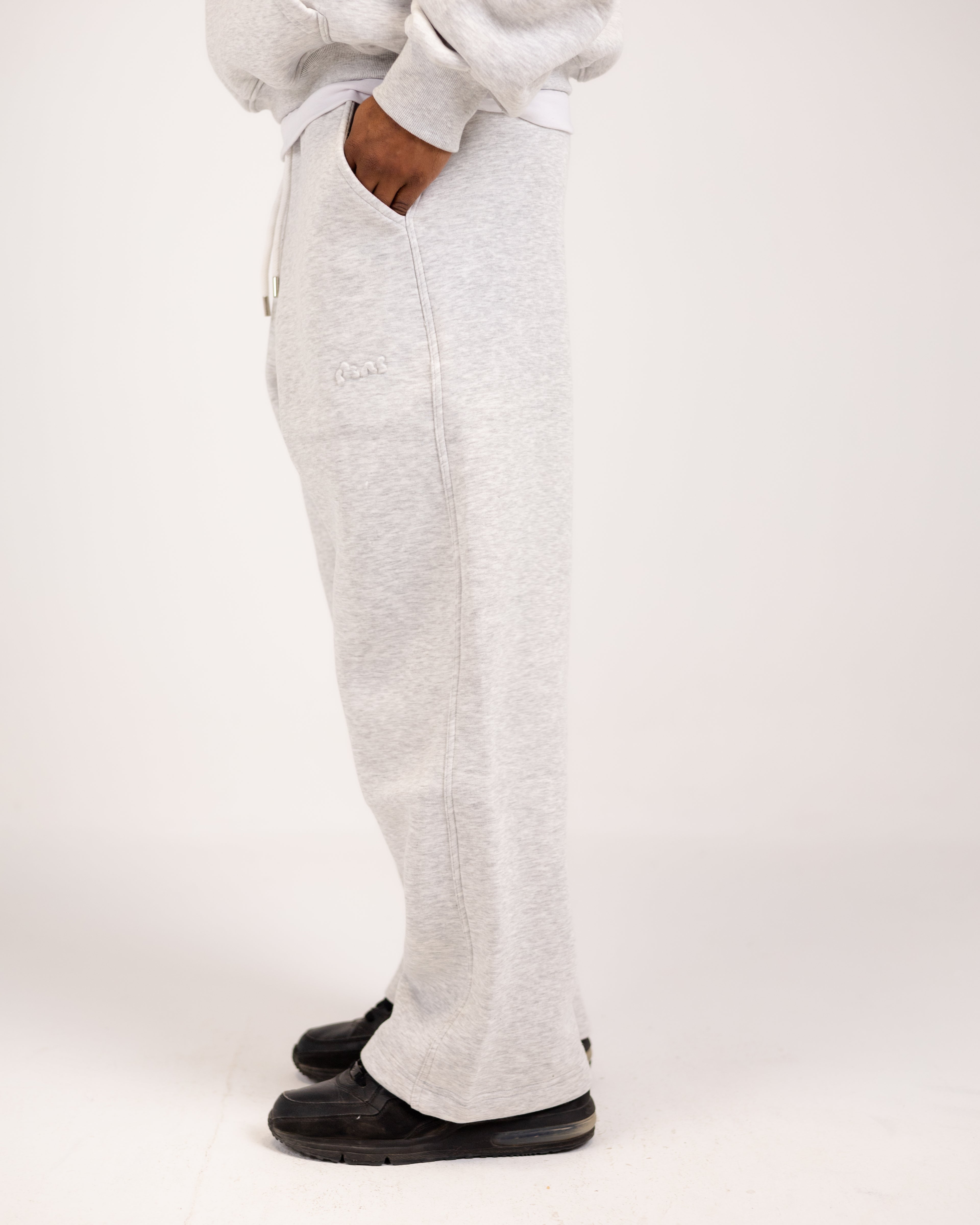 Abuela grey sweatpants